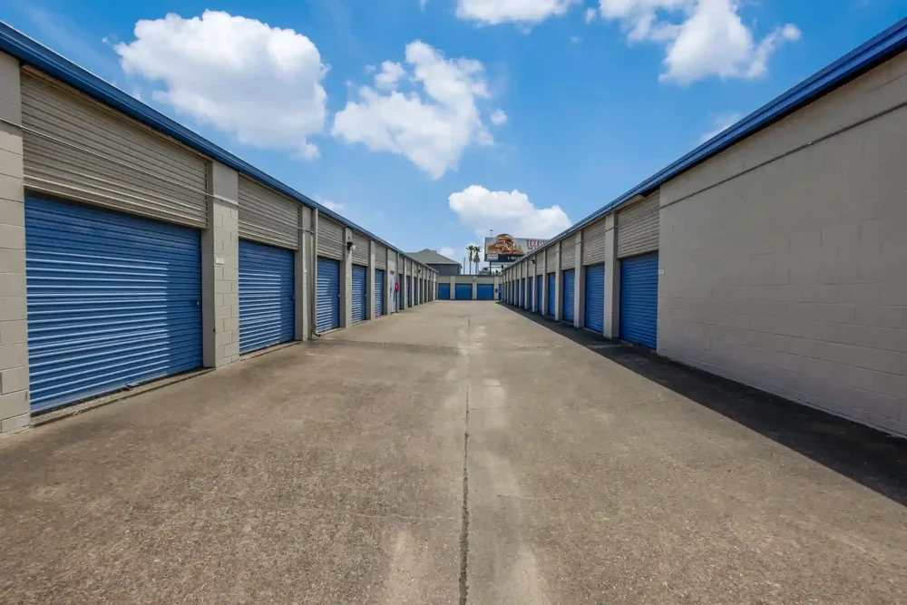 drive up storage
