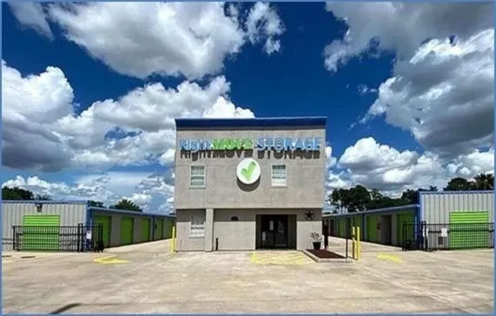 self storage units spring