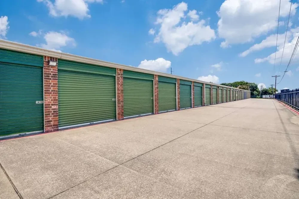 drive up storage