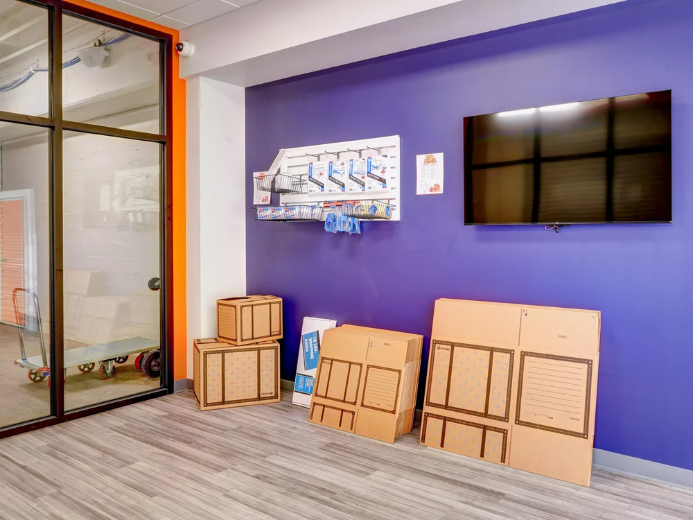 moving and packing supplies