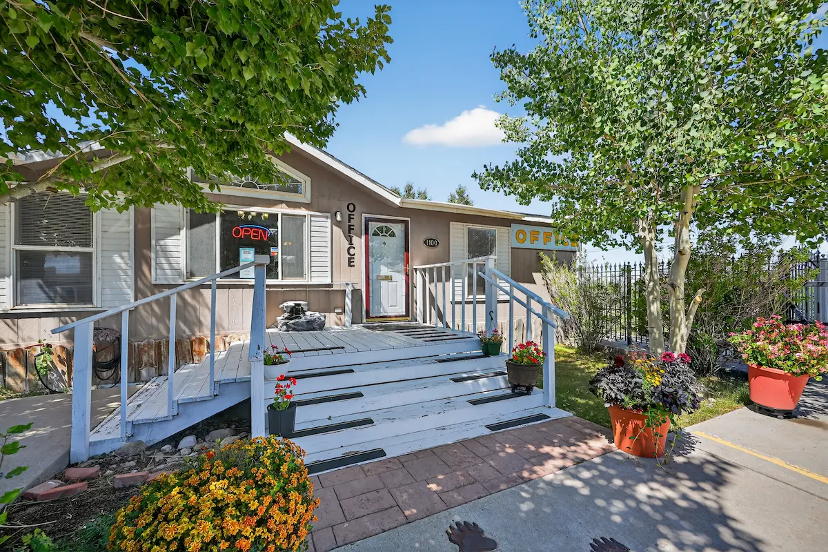 self storage units laramie office