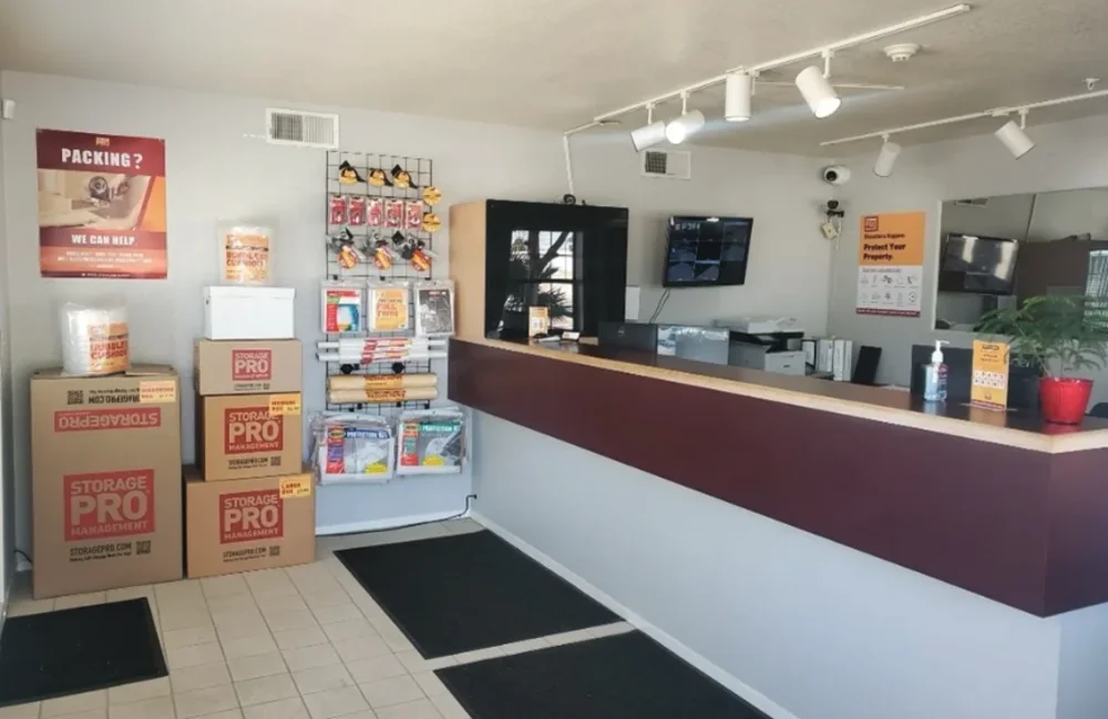 moving and packing supplies