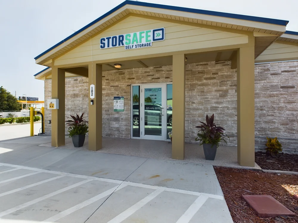 self storage units palm shores