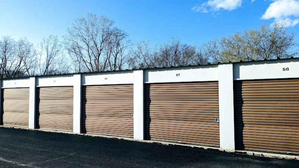 self storage units crystal lake