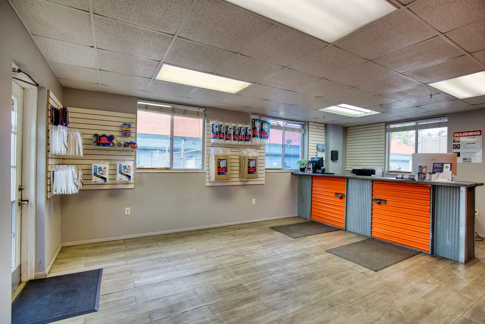 moving and packing supplies