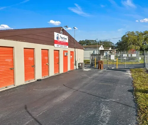 self storage units Kissimmee